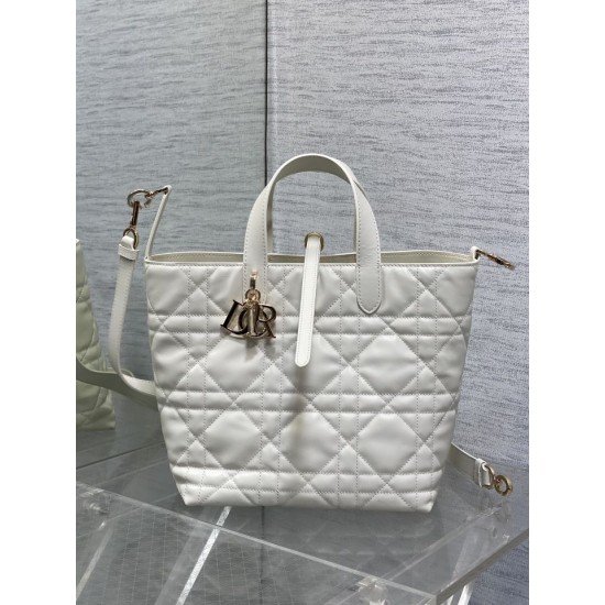 Migliore Repliche Borsa tote verticale Dior piccola/media Dior Toujours bianca Economiche Outlet Online