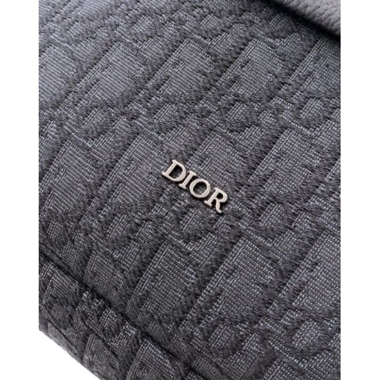Borsa hobo morbida Dior Rider piccola da uomo replica Dior Dior Oblique Jacquard nera Imitazione Outlet Borsa hobo morbida Dior Rider piccola da uomo replica Dior Dior Oblique Jacquard nera Imitazione Outlet