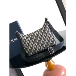 Borsa hobo morbida Dior Rider piccola da uomo replica Dior Oblique Jacquard beige/nero Imitazione