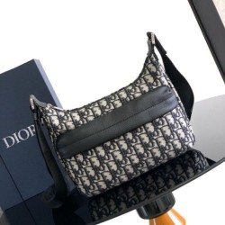 Borsa hobo morbida Dior Rider piccola da uomo replica Dior Oblique Jacquard beige/nero Imitazione
