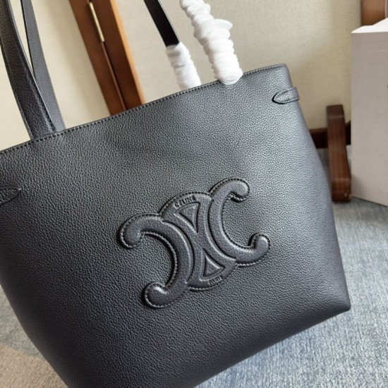 Replica Borsa a tracolla Celine Cabas Anais Triomphe piccola nera grana Imitazioni Falso