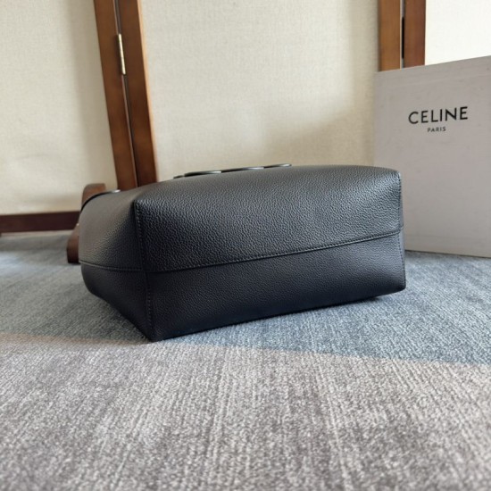 Replica Borsa a tracolla Celine Cabas Anais Triomphe piccola nera grana Imitazioni Falso