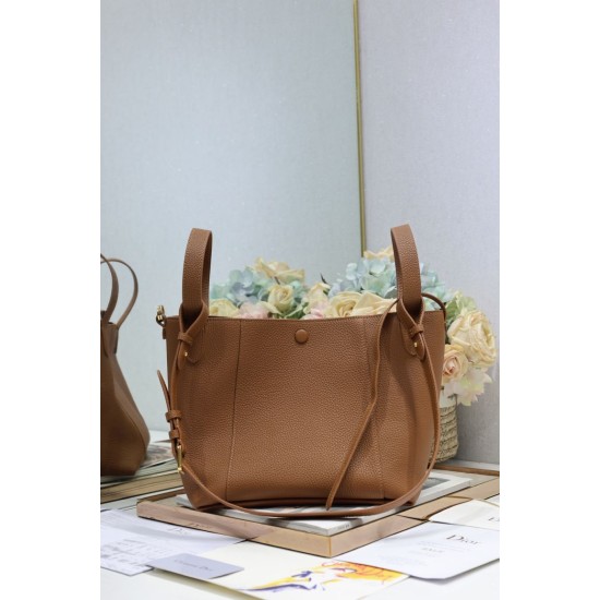 Replica Borsa a secchiello Dior Signature piccola/media marrone Imitazioni Falso
