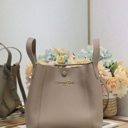 Replica Borsa a secchiello Dior Signature piccola/media grigia Imitazioni Falso