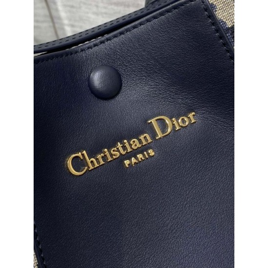 Borsa a secchiello Dior Signature piccola/media replica Dior Oblique Jacquard blu Imitazione