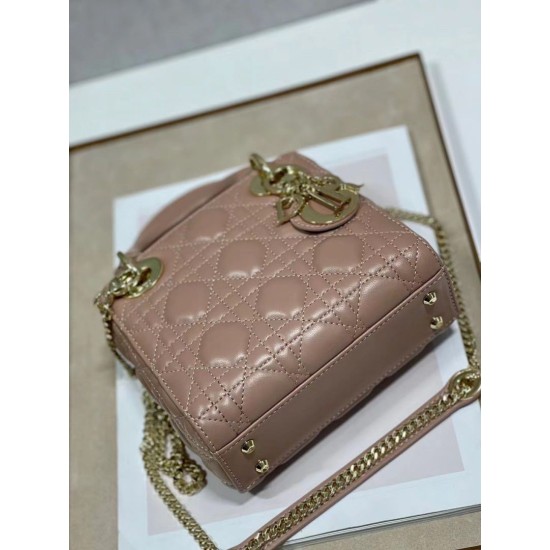 Replica Borsa Dior Mini Lady Dior con Catena Rosa Cannage Imitazioni Falso