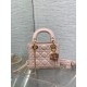 Replica Borsa Dior Lady Dior Mini con Catena e Charms in Resina Rosa Imitazioni Falso