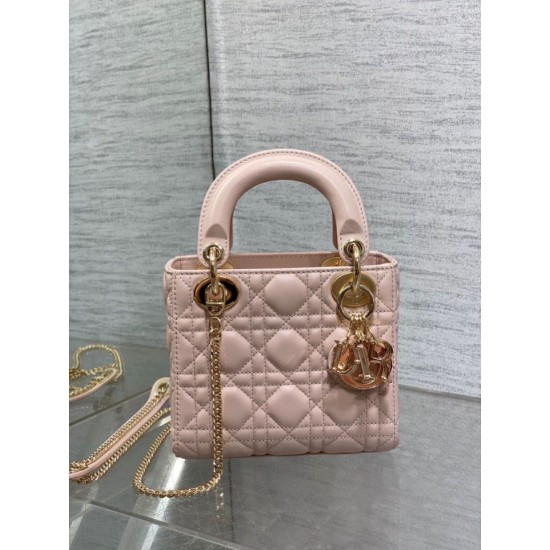 Replica Borsa Dior Lady Dior Mini con Catena e Charms in Resina Rosa Imitazioni Falso