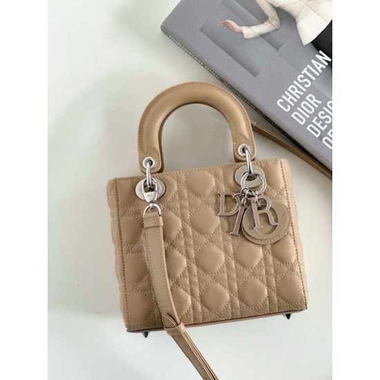 Replica Borsa Dior Classic Lady piccola Dior My ABCDior beige Imitazioni Falso