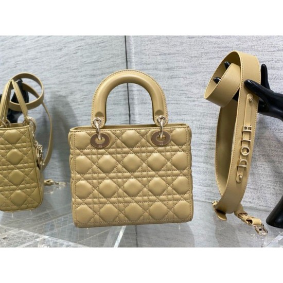 Replica Borsa Dior Lady Dior My ABCDior Piccola Pastello Imitazioni Falso