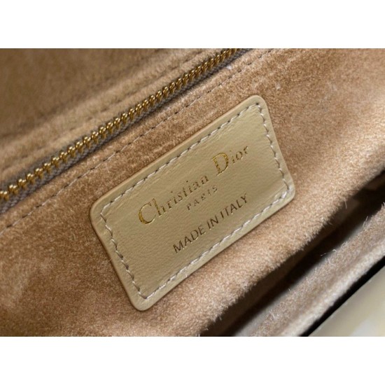 Replica Borsa Dior Lady Dior My ABCDior Piccola Sabbia Imitazioni Falso Replica Borsa Dior Lady Dior My ABCDior Piccola Sabbia Imitazioni Falso