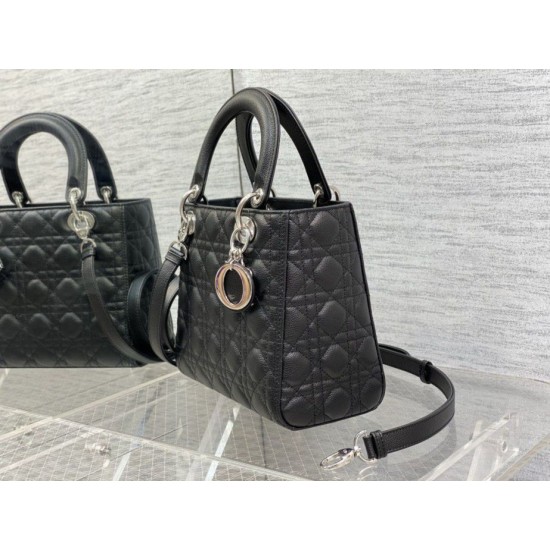 Replica Borsa Dior Lady Dior Media in Pelle di Vitello Granata Nera Imitazioni Falso