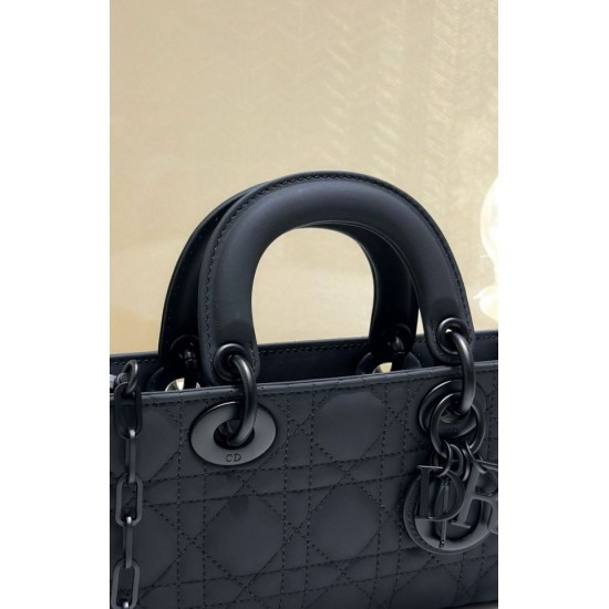 Borsa Dior Classic Lady Borsa Dior Replica D-Joy Piccola in Pelle di Vitello Ultraopaca Nera