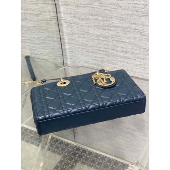 Replica Borsa Dior Lady D-Joy Media Cannage Blu Imitazioni Falso