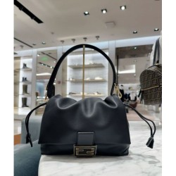 Borsa Fendi Mamma Baguette Media/Grande Replica Nappa Nera Imitazione