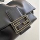 Replica Borsa Fendi Mamma Baguette Piccola Nera Imitazioni Falso