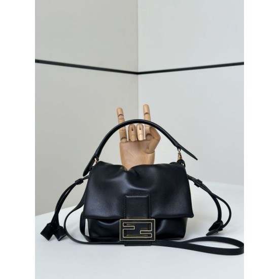 Replica Borsa Fendi Mamma Baguette Piccola Nera Imitazioni Falso