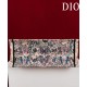 Replica Borsa Dior Book Tote grande Dior M1286 Albicocca ricamata con il motivo Papillon Toile de Jouy blu di Pietro Ruffo Imitazioni Falso Replica Borsa Dior Book Tote grande Dior M1286 Albicocca ricamata con il motivo Papillon Toile de Jouy blu di Pietro Ruffo Imitazioni Falso