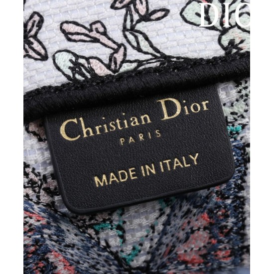 Replica Borsa Dior Book Tote Media Dior M1286 ricamata con Pietro Ruffo Bianco Imitazioni Falso
