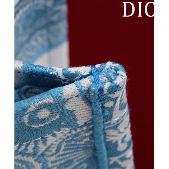 Replica Borsa Dior Book Tote media Dior M1286 ricamata con il motivo celeste D-Butterfly Paisley blu/bianco Imitazioni Falso Replica Borsa Dior Book Tote media Dior M1286 ricamata con il motivo celeste D-Butterfly Paisley blu/bianco Imitazioni Falso