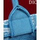 Replica Borsa Dior Book Tote media Dior M1286 ricamata con il motivo celeste D-Butterfly Paisley blu/bianco Imitazioni Falso Replica Borsa Dior Book Tote media Dior M1286 ricamata con il motivo celeste D-Butterfly Paisley blu/bianco Imitazioni Falso