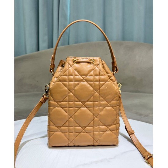 Replica Borsa a secchiello Dior Caro piccola Dior M3372 Caffè Imitazioni Falso