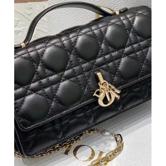 Replica Borsa Dior My Dior con Maniglia 21 cm Nera Imitazioni Falso
