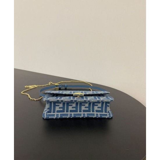 Portafoglio Baguette Fendi con catena replica Fendi 8M0498 Blu Imitazione 