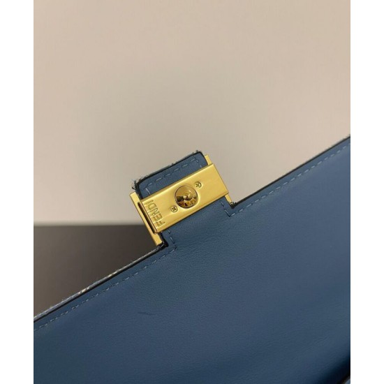 Portafoglio Baguette Fendi con catena replica Fendi 8M0498 Blu Imitazione 