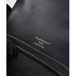 Replica Zaino Coussin PM Louis Vuitton Coussin PM M13357 Nero Imitazione