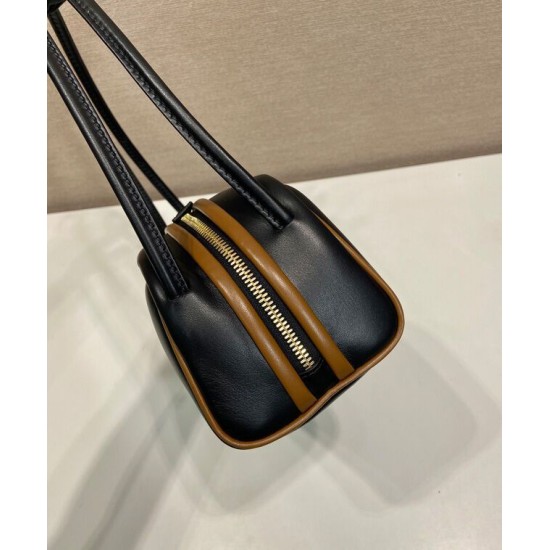 Replica Borsa a tracolla Prada Swing Smooth 1BC249 Nero Imitazione