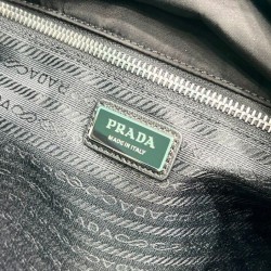 Borsa tote Prada Mariner Media Re-Nylon Replica 2VG133 Nero/Caffè