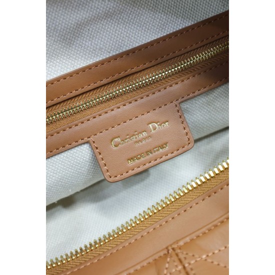 Replica Borsa Dior Piccola/Media D-Journey in Vitello Liscio Vintage Cammello imitazione False Online