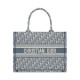 Replica Borsa Dior Book Tote Dior blu ricamata con motivo Dior Oblique grigio imitazione False Online