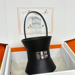 Replica Borsa tote Hermès Mini Medor Nera imitazione False Online