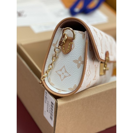 Replica Borsa Louis Vuitton Pochette Camille M26583