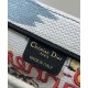 Replica Borsa media Christian Dior Book Tote senza tempo con paglia di rafia naturale e cotone ricamato Replica Borsa media Christian Dior Book Tote senza tempo con paglia di rafia naturale e cotone ricamato