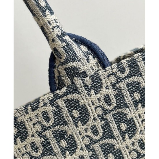 Replica Borsa media Christian Dior Book Tote crema