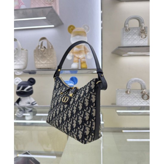 Replica Mini borsa Christian Dior 30 Montaigne Diorling con catena, blu scuro