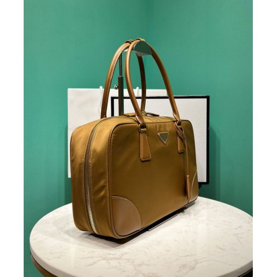 Replica Borsa Prada Re-Edition 1980 grande in Saffiano Re-Nylon, caffè
