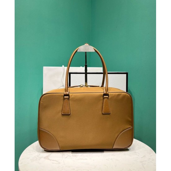 Replica Borsa Prada Re-Edition 1980 grande in Saffiano Re-Nylon, caffè