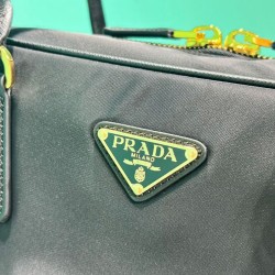 Replica Borsa Prada Re-Edition 1980 grande in Saffiano Re-Nylon, nera