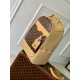 Replica Zaino Louis Vuitton Outdoor in pelle martellata M12624