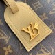 Replica Zaino Louis Vuitton Outdoor in pelle martellata M12624