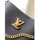 Replica Borsa Louis Vuitton Lock and Walk in pelle martellata nera M24006