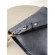 Replica Borsa Louis Vuitton Lock and Walk in pelle martellata nera M24006