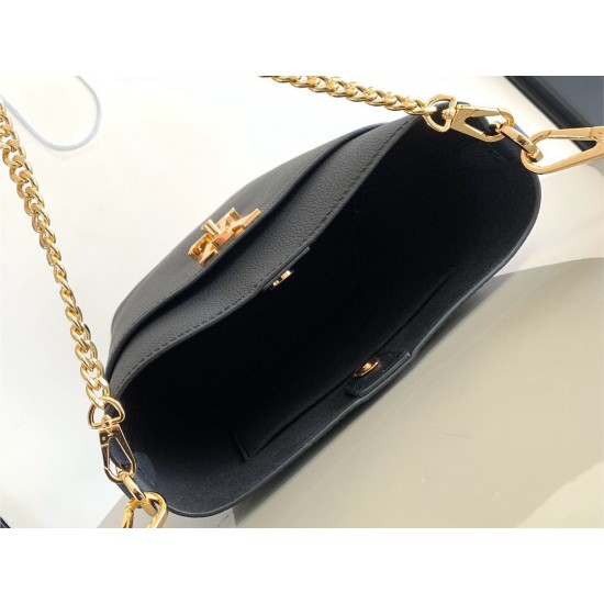 Replica Borsa Louis Vuitton Lock and Walk in pelle martellata nera M24006