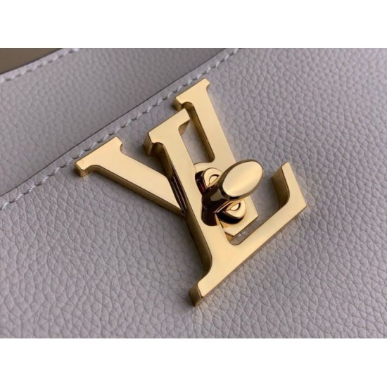 Replica Borsa Louis Vuitton Lock and Walk in pelle martellata bianca M24638