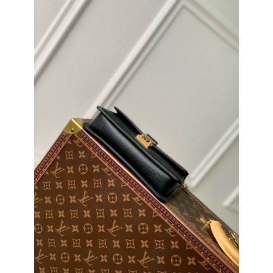 Replica Portafoglio Louis Vuitton Metis con catena in pelle Monogram Empreinte M82637