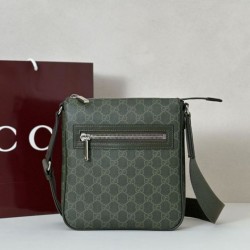 Replica Borsa a tracolla piccola Gucci GG Monogram 792082 Verde Imitazioni Falso